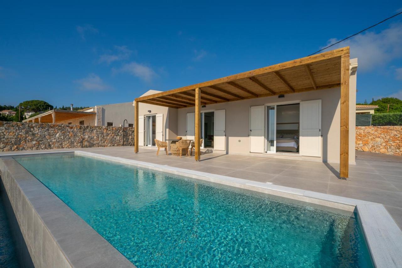 Summer Breeze Villa Tzamarelata Exterior foto