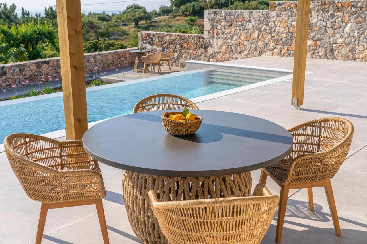 Summer Breeze Villa Tzamarelata Exterior foto