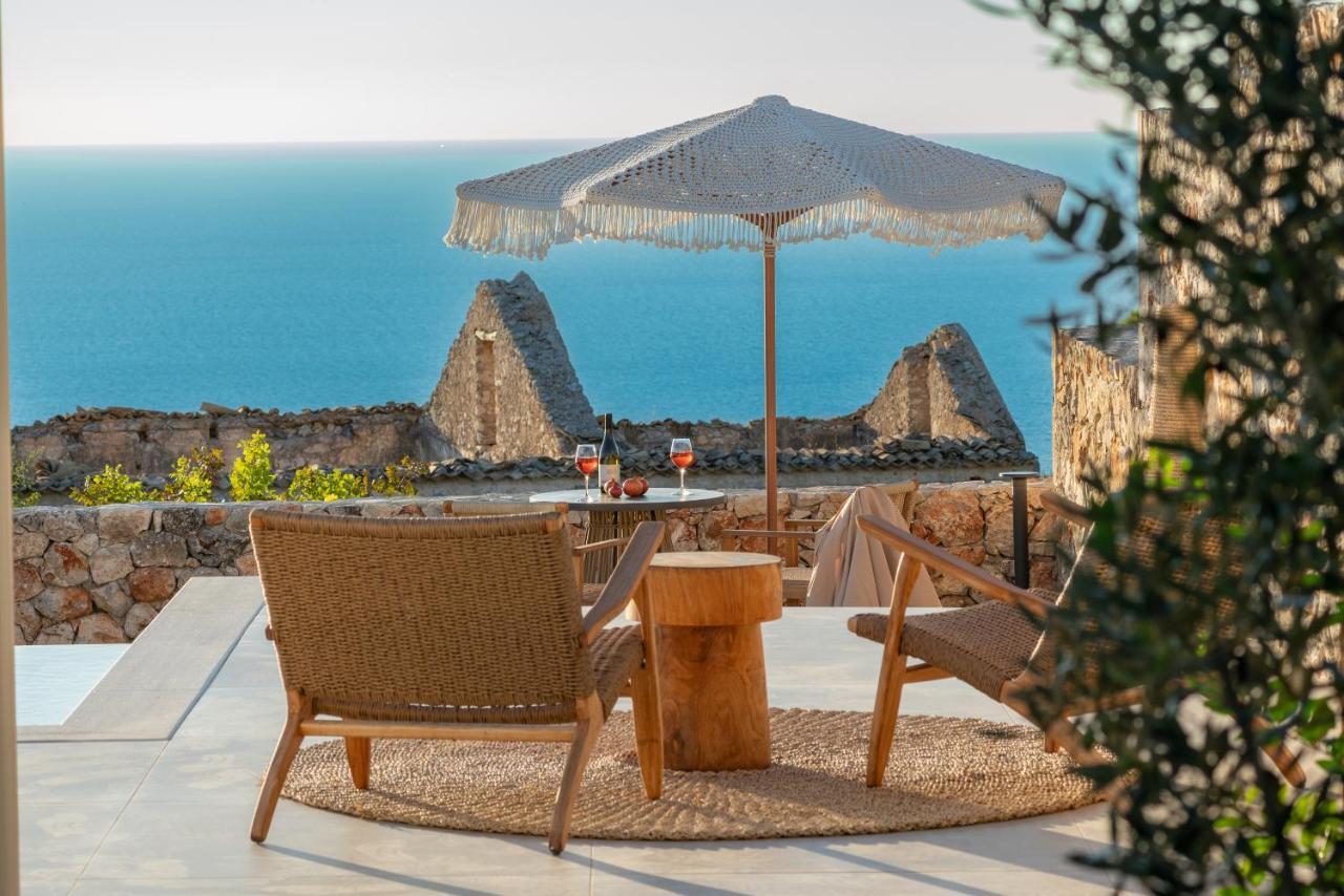 Summer Breeze Villa Tzamarelata Exterior foto